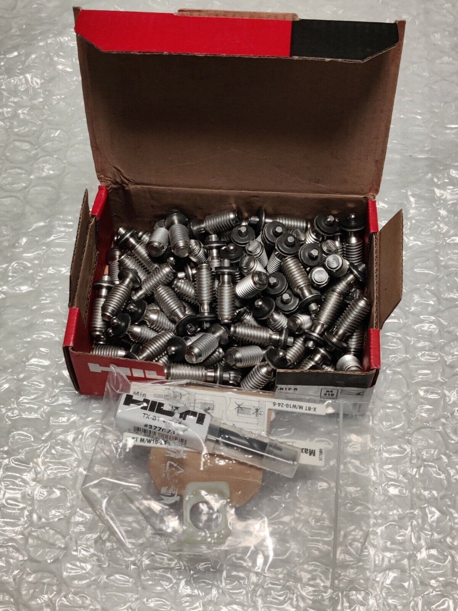 Hilti 24 mm schroeven 100 stuks + boortje. X-BT M10-24-6-SN12-R