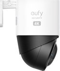 Witte eufy beveiligingscamera 4K met zwart kantelbaar deel.
