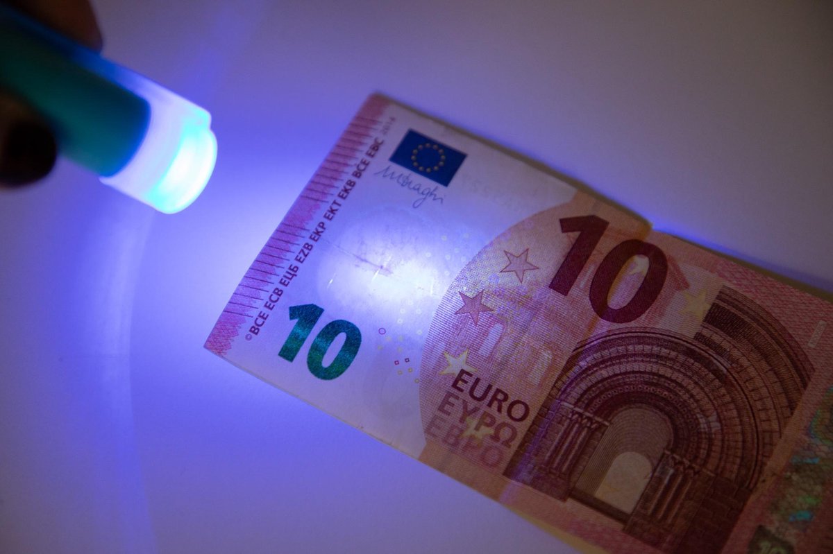 NextGadgets Vals geld pen | valsgeld detectiepen inclusief GRATIS UV led  lamp - blauw | bol.com
