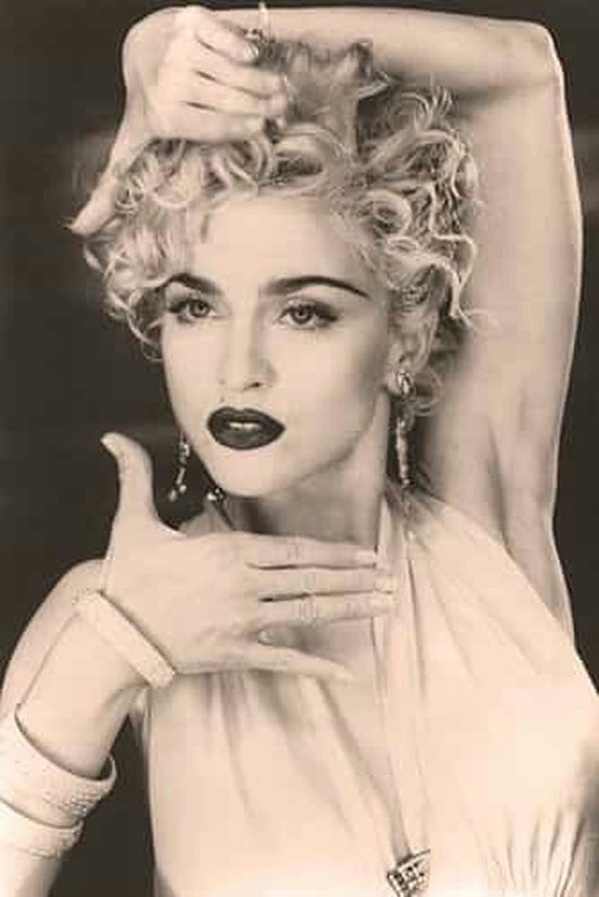 Madonna Poster - Zwart Wit - Muziek - Zangeres - Icon - Superster - posters - formaat 50x70cm - Wanddecoratie - S3228