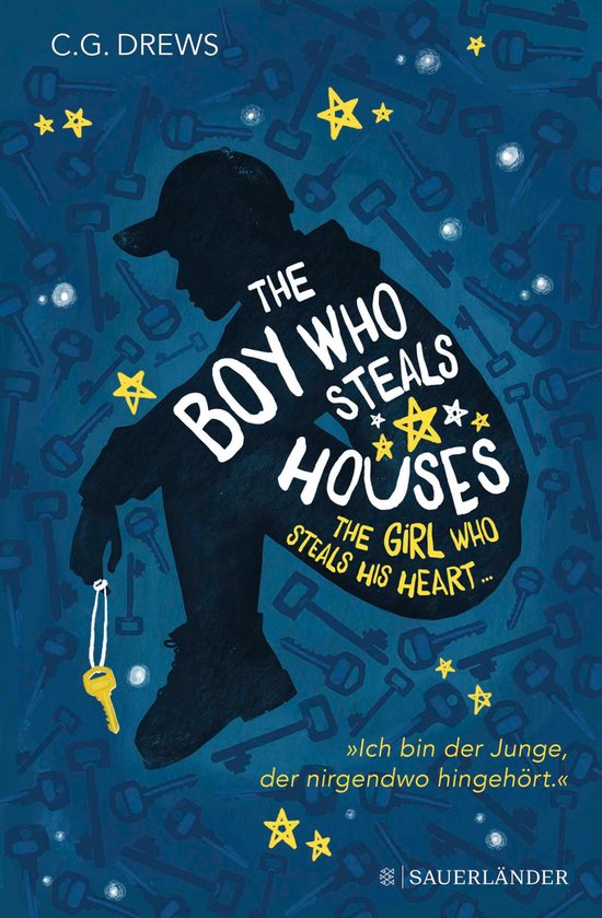De omslag van 'The Boy Who Steals Houses' toont de silhouet van een jongen met een pet, zittend te midden van sleutels en sterren. De titel is in grote letters.