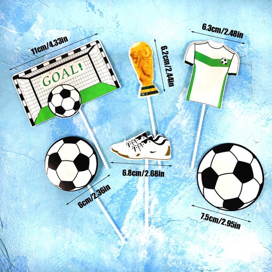 Voetbaltaarttopper set met doel, bal, schoen, beker en shirt. Afmetingen staan op de afbeelding.