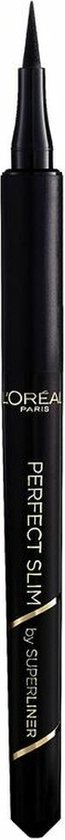 Zwarte L'Oréal Paris Perfect Slim by Superliner eyelinerpen met gouden band.