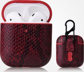 Mobigear Hoesje geschikt voor Apple AirPods 2 Hoesje | Mobigear Snake - Bordeaux Rood