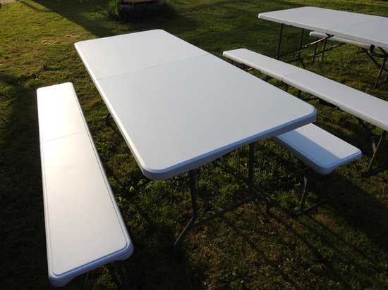 Inklapbare tafel en banken set - kunststof - 183x130 cm - Campingset van Redcliffs — afbeelding 4