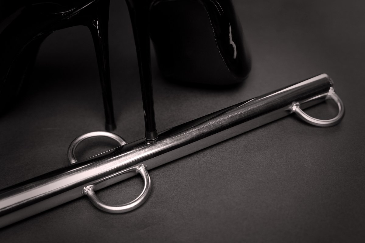 LustyToys ® Spreader Bar with Multiple Hooks - Silver