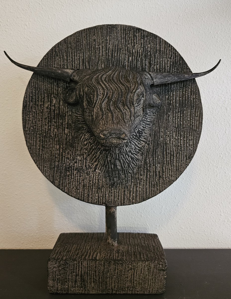 Ornament Stier op Statief