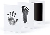 Baby fotokaartje handafdruk en voetafdruk - inkt kraamcadeau - eenvoudig schoonmaken - 4 stuks - kleur zwart - incl. handleiding