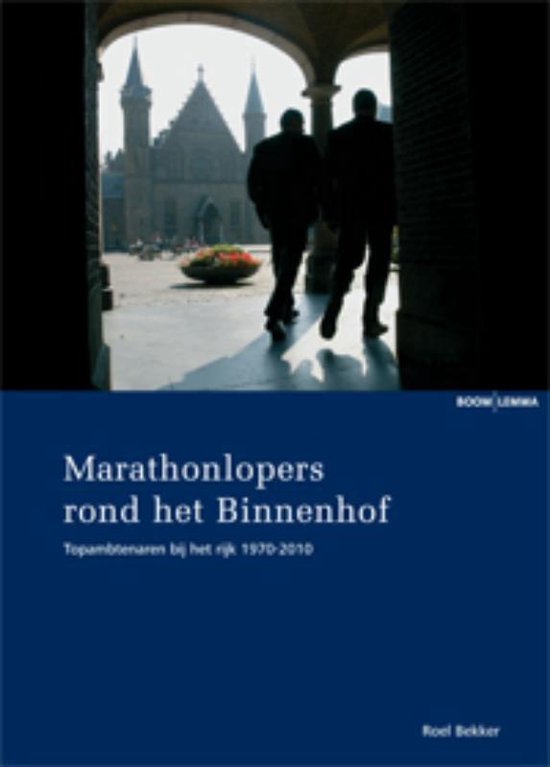 Marathonlopers rond het Binnenhof - Roel Bekker | Tiliboo-afrobeat.com