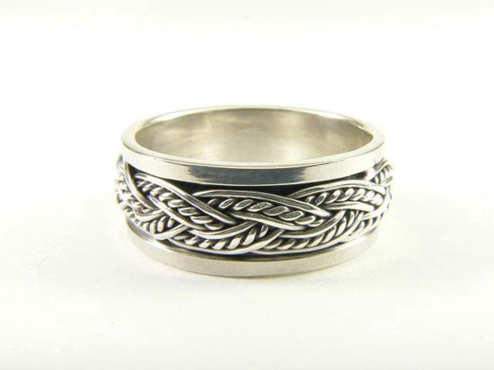 Zilveren ring met vlechtmotief - maat 20.5