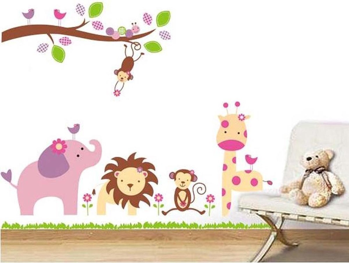 Muursticker - XL - Jungle Zoo - Dieren - Apen - Olifanten en herten spelen op het gras – Vrolijke dieren – Slaapkamer – Babykamer – Kinderkamer – Woonkamer (120cm x 90 cm)