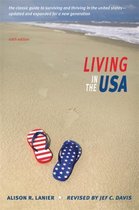 ISBN Living in the U.S.A., histoire, Anglais, Livre broché, 248 pages
