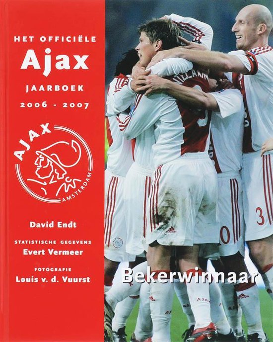 Cover van het boek 'Het officiele Ajax jaarboek' van Evert Vermeer en D. Endt