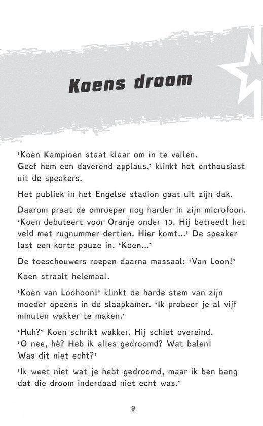 Karakterillustratie van een jongen die op een podium staat, met een microfoon in zijn hand.