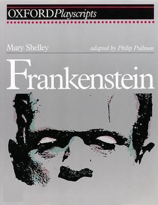 Boek 'Frankenstein' van Mary Shelley, aangepast door Philip Pullman. Met een illustratie van het gezicht van Frankenstein.