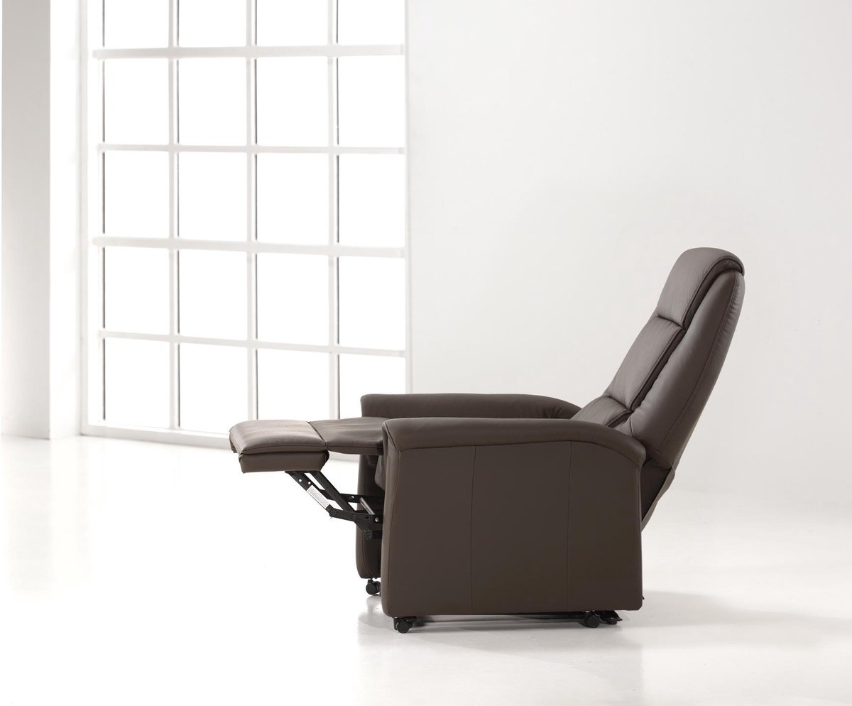 Elektrische sta-op-stoel met Leder (kleur: Bruin) | bol.com