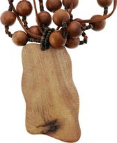 Bruine ketting met ronde kralen en grote houten hanger