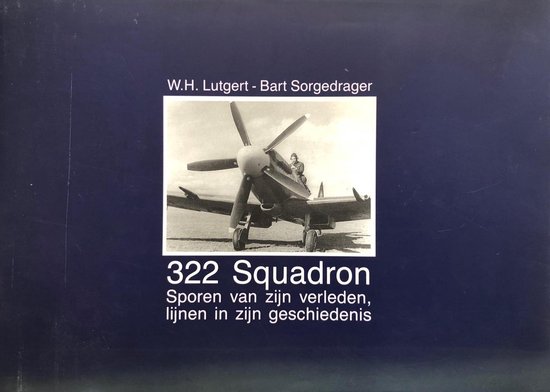 Boek cover Driehonderdtweeentwintigste squadron van Lütgert (Hardcover)