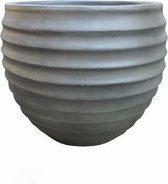 Ronde antracietkleurige bloembak uit light cement oftewel fiber clay. Hoogte 27 cm en rond bovenzijde 34 cm.