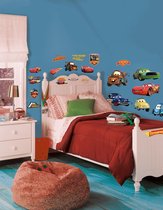 RoomMates Disney Cars Piston Cup Champs muurstickers voor de kinderkamer