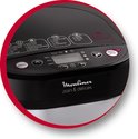 Detailopname van het zwarte bedieningspaneel van een broodbakmachine met programma-aanduidingen en start/stop knop.