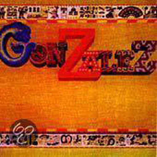 De tekst "Gonzalez" in rode en blauwe letters op een oranje achtergrond met een patroon van tribale figuren.