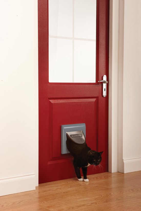 Staywell Classic Manual 4-Way Locking Cat Flap - Grijs w/tunnel - PetSafe