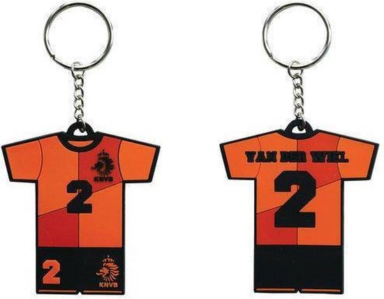 Foto: Knvb keychain home shirt van der wiel