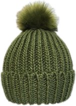 Gebreide winter muts groen met pompon voor dames