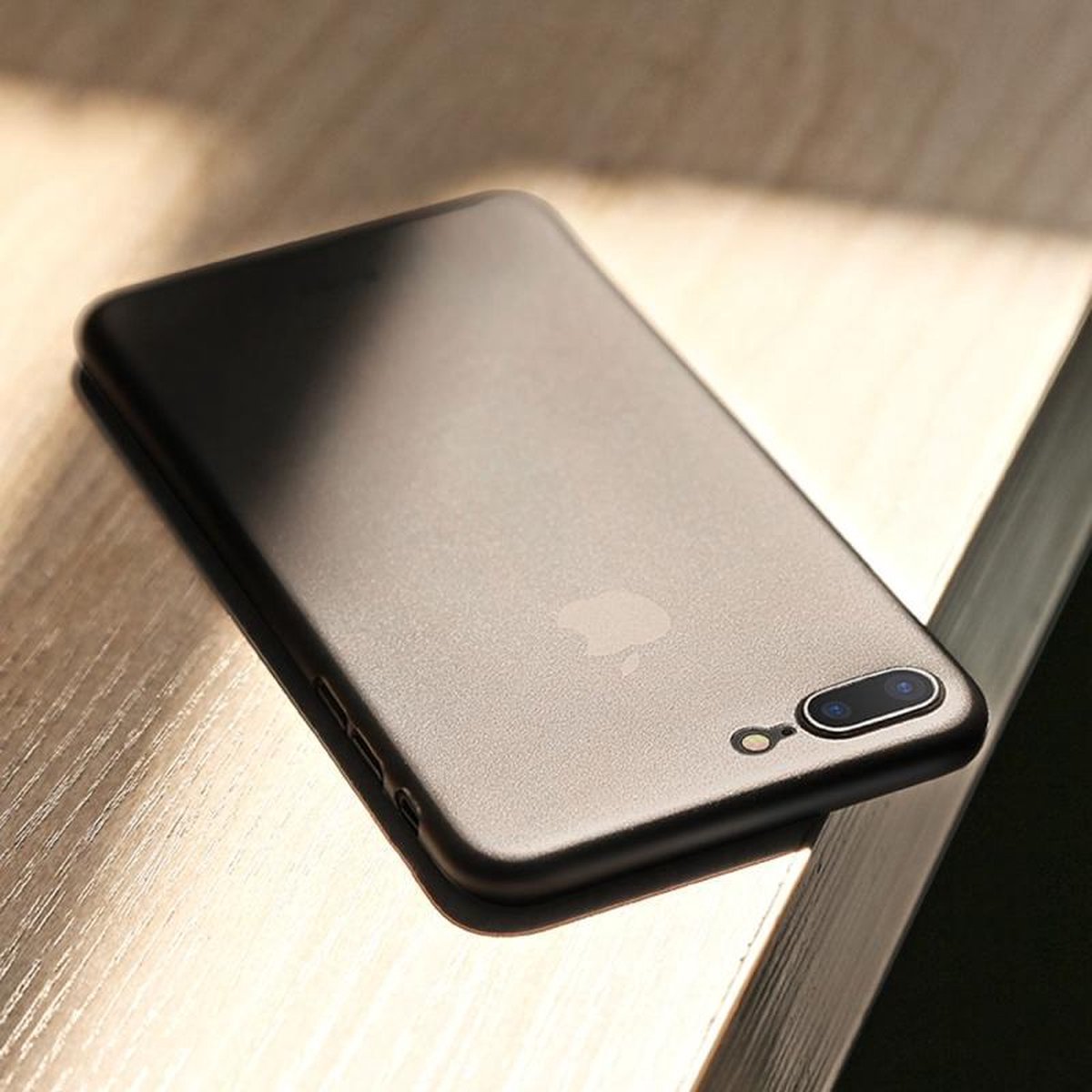 Benks voor iPhone 8 Plus PP Ultra-thin rand volledig verpakt tot beschermende Case(Black White)