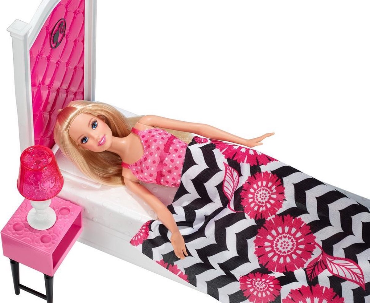 Barbie and Deluxe Bedroom | bol.com