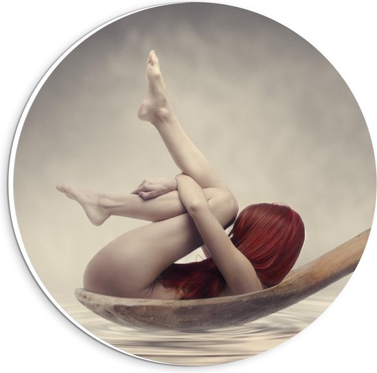 Forex Wandcirkel - Surrealistische Vrouw op Lepel - 20x20cm Foto op Wandcirkel (met ophangsysteem)