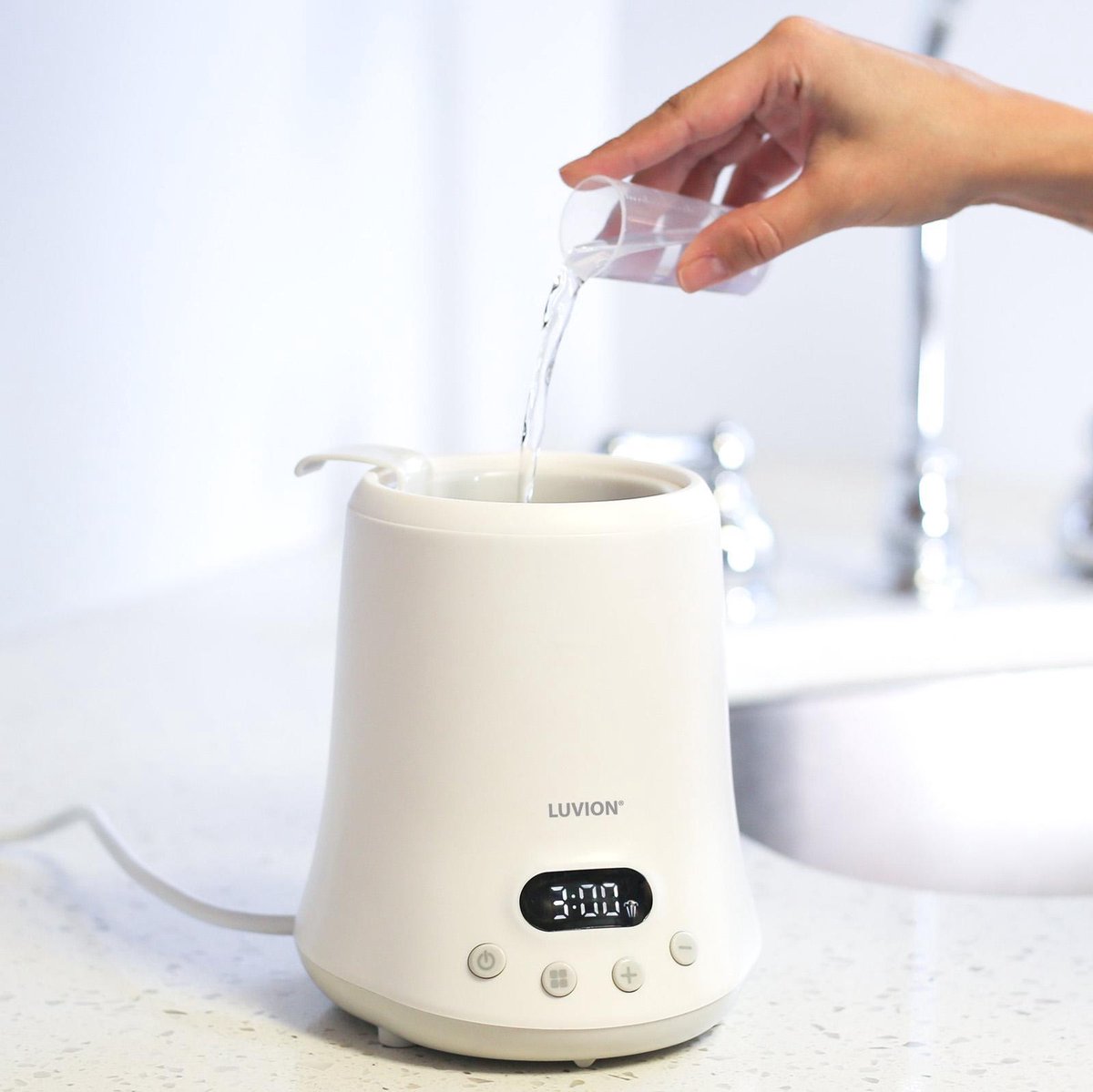 LUVION Eco Fast Deluxe 9 in 1 Flessenwarmer thumbnail 2