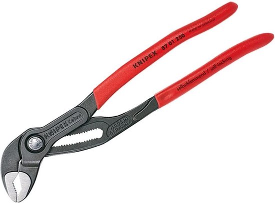 Knipex Cobra waterpomptang met rode handvatten op witte achtergrond.