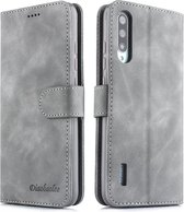 Voor Xiaomi Mi CC9e Diaobaolee Pure Fresh Texture Horizontale Flip Leather Case, met houder & kaartsleuf & Wallet & Photo Frame (grijs)