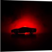 Dibond - Silhouet van Sportauto bij Rood Licht - 80x80cm Foto op Aluminium (Met Ophangsysteem)