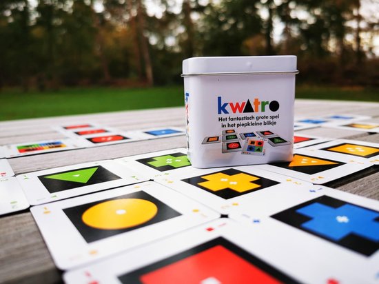 Kwatro - Kaartspel - pocketspel / reisspel - White Goblin Games