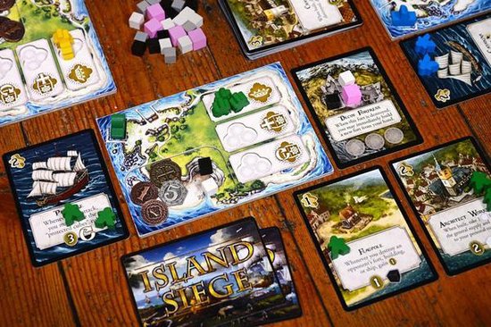 Boek: Island Siege Second Edition, geschreven door Caper Games
