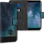 kwmobile telefoonhoesje voor Samsung Galaxy A8 (2018) - Hoesje met pasjeshouder in blauw / grijs / zwart - Sterrenstelsel en Boom design
