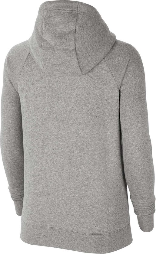 Achterkant van een grijs Nike fleece trainingsvest met capuchon.
