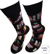 Verjaardag cadeautje voor vrouw - Boekenkast sokken - Sokken - Leuke sokken - Vrolijke sokken - Luckyday Socks - Sokken met tekst - Aparte Sokken - Socks waar je Happy van wordt - Maat 36-41