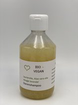 100% biologisch en veganistische dierenshampoo (aloe vera/laurier)
