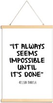 JUNIQE - Posterhanger Onmogelijk - Quote van Nelson Mandela -20x30