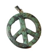 Peace hanger van nefriet jade