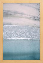 JUNIQE - Poster in houten lijst Lofoten strand lichte foto -40x60