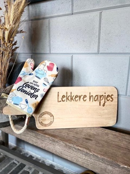 Serveerplank Lekkere hapjes + ovenhandschoen Voor een echte levensgenieter / vaderdag / moederdag cadeautje / verjaardag / cadeau /oma / opa