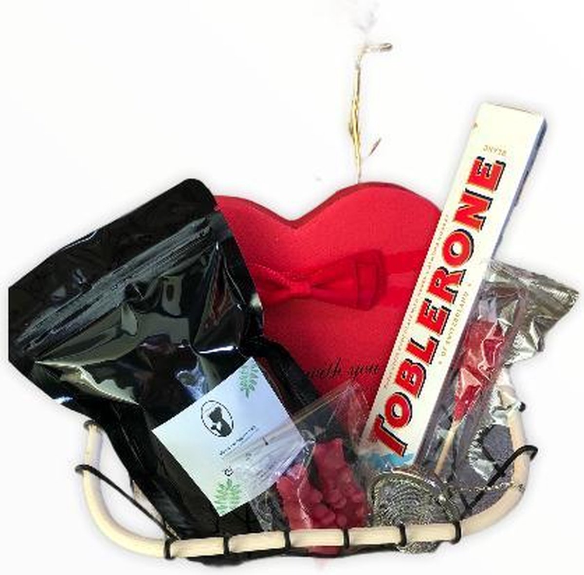 Madame Chai - Theepakket liefde - speciaal theepakket - Mandje vol liefde - losse kruidenthee - rozenthee pakket- theepakket