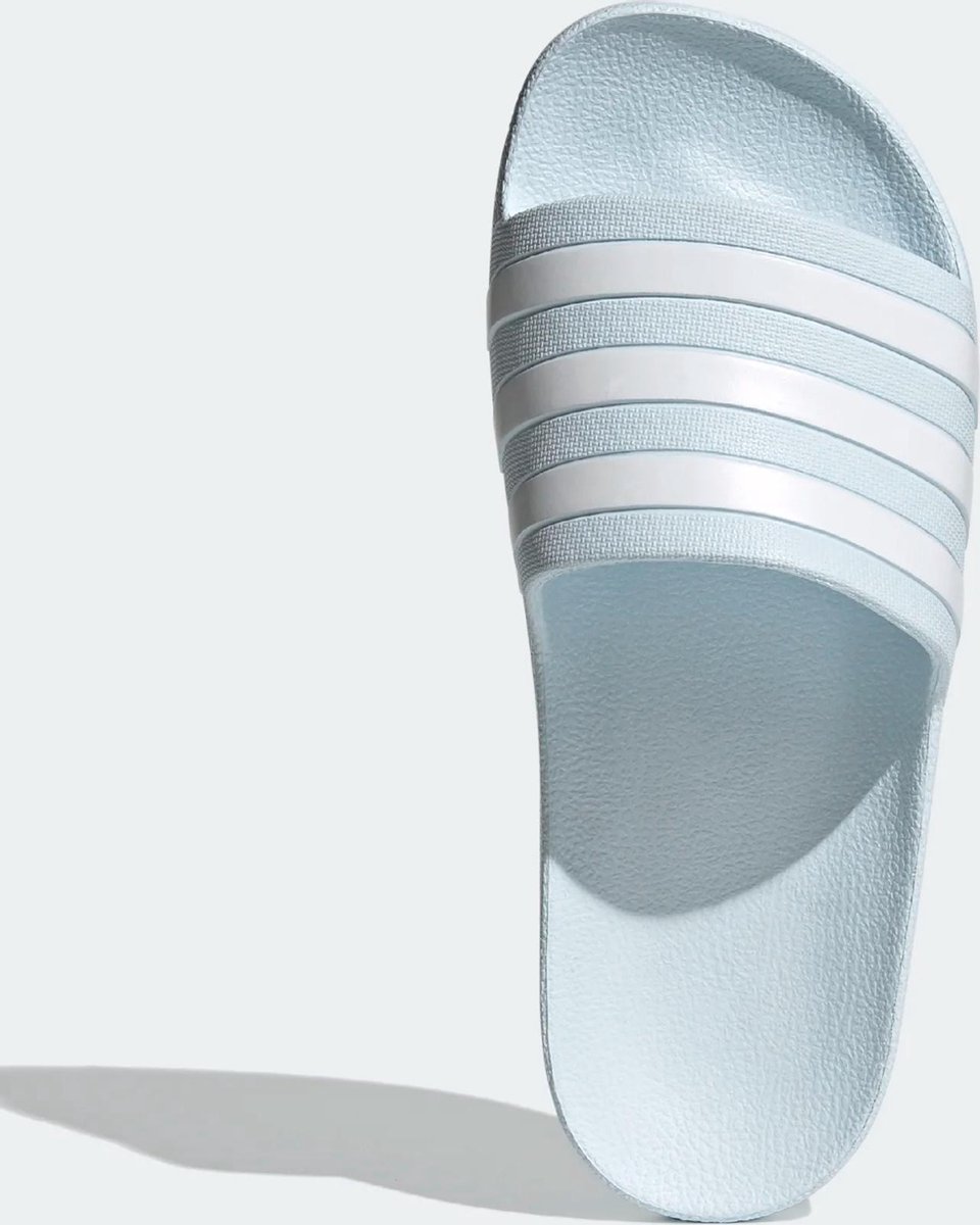 adidas Slippers - Maat 38 - Unisex - lichtblauw - wit - adidas