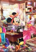 Diamond painting 40 x 50 cm Minnie Mouse atelier volledige bedrukking ronde steentjes direct leverbaar  - disney - mickey - mouse - vrolijk - studio - vlinder -