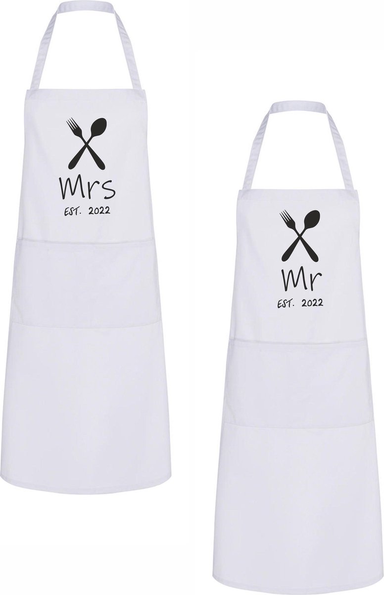 Go Mama™ – Keukenschort “Mrs. Mr. est. 2022” – Koppel kookschort – One Size – Verstelbaar – Wit – Huwelijkscadeau / samenwonen cadeau